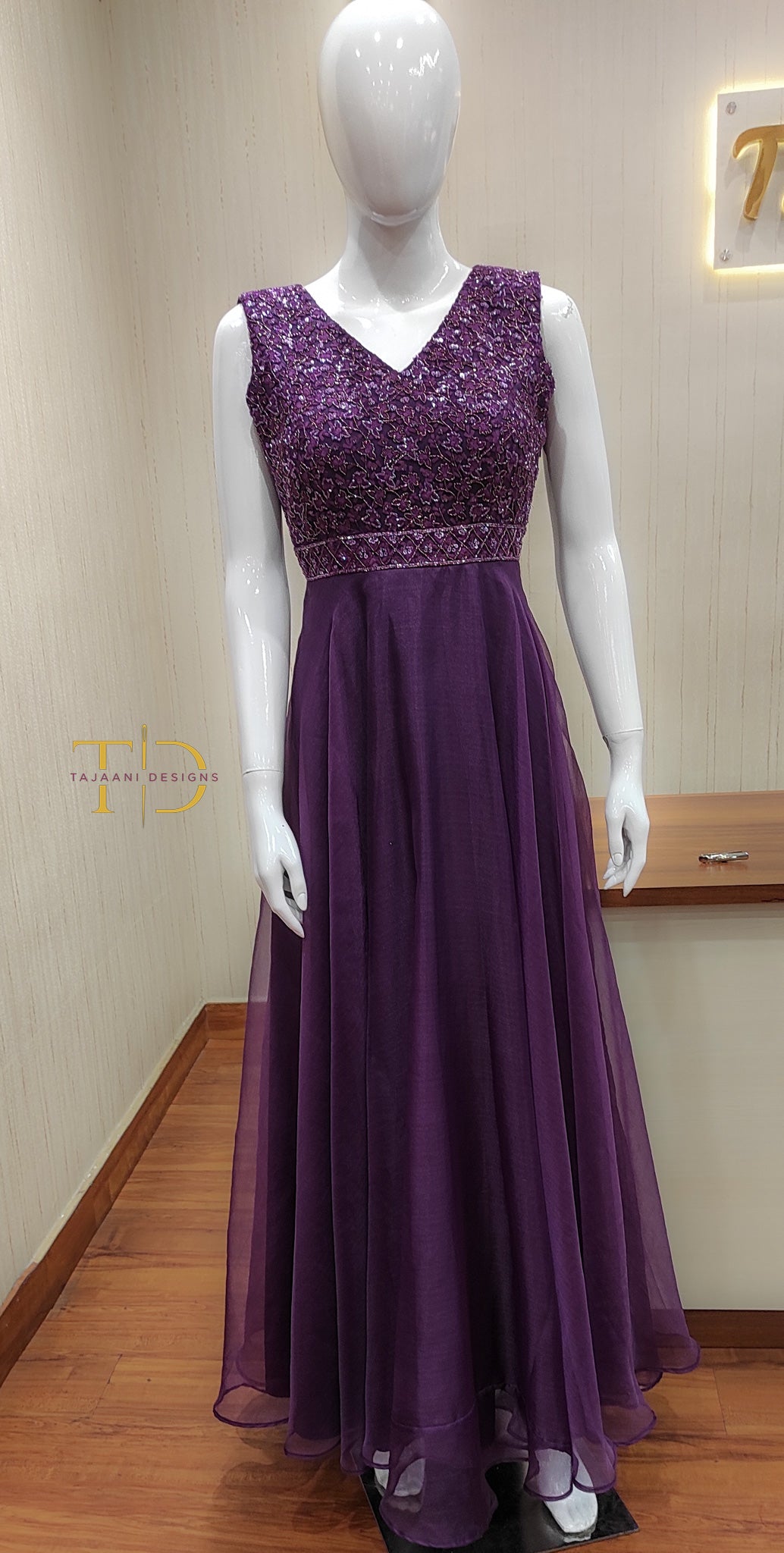 Pin by ravitha balki on Designer frocks | Stylish gown, Party wear gowns, Gown  dress party wear